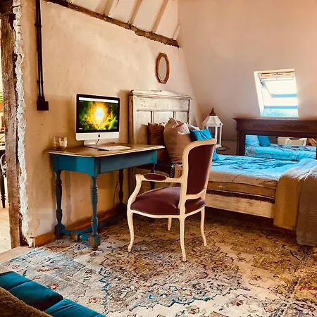 The Lofty Mystic'S Lodge ホームステイ アントウェルペン